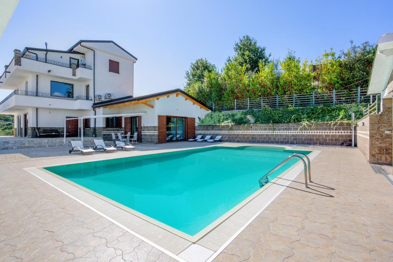 Villa Santoro Ai Tre Ulivi Con Piscina Privata Caiazzo Dış mekan fotoğraf