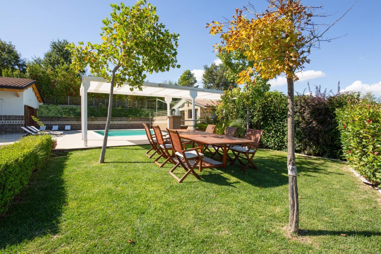 Villa Santoro Ai Tre Ulivi Con Piscina Privata Caiazzo Dış mekan fotoğraf