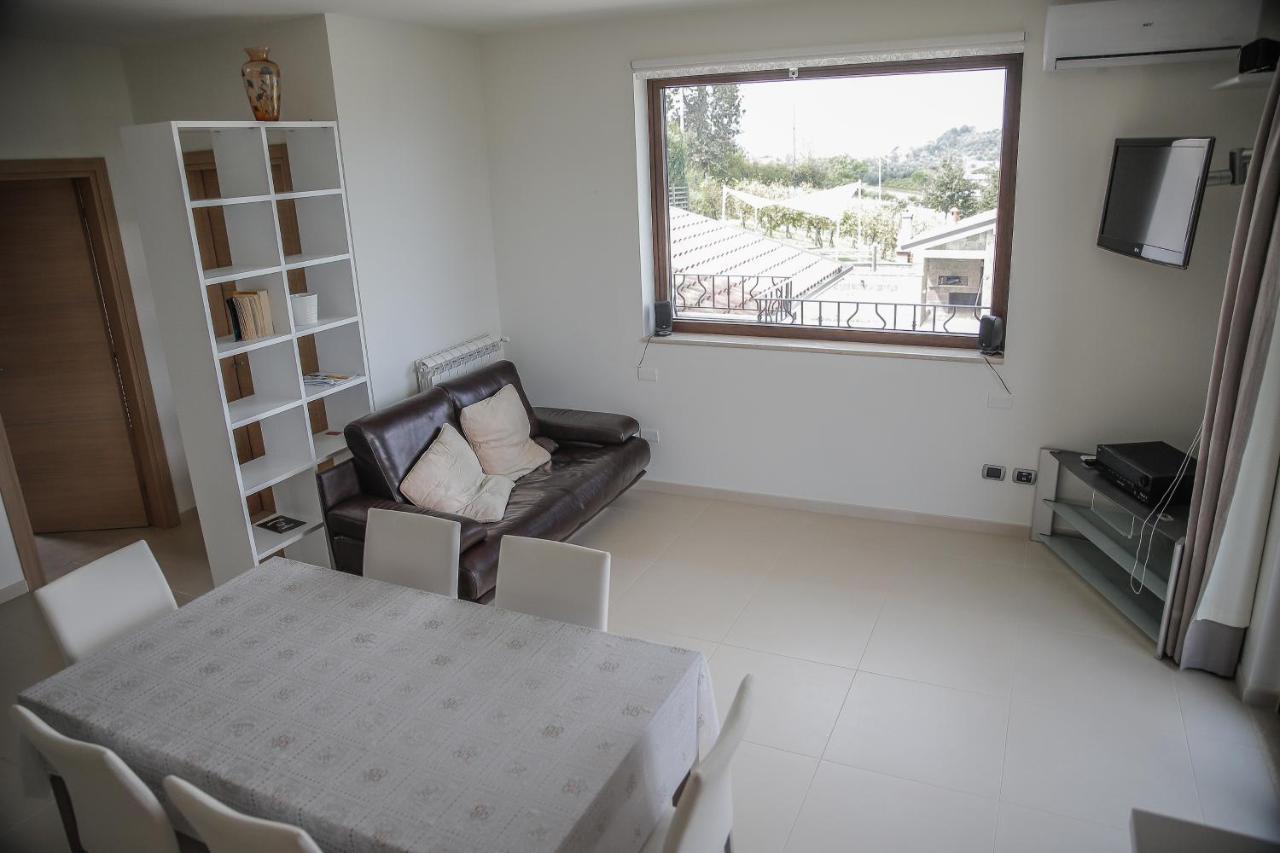 Villa Santoro Ai Tre Ulivi Con Piscina Privata Caiazzo Dış mekan fotoğraf