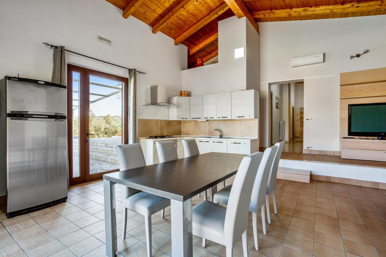 Villa Santoro Ai Tre Ulivi Con Piscina Privata Caiazzo Dış mekan fotoğraf