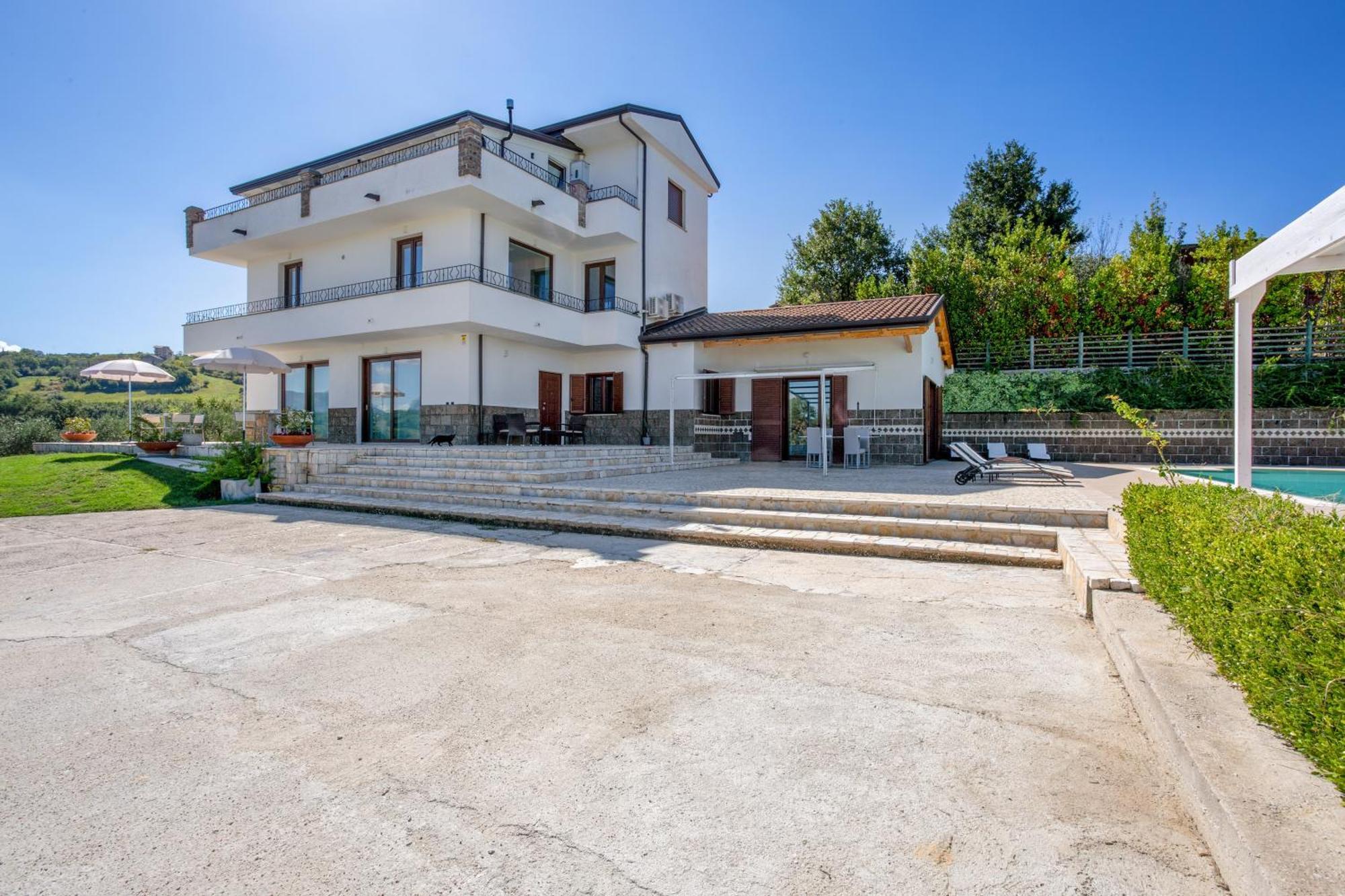 Villa Santoro Ai Tre Ulivi Con Piscina Privata Caiazzo Dış mekan fotoğraf